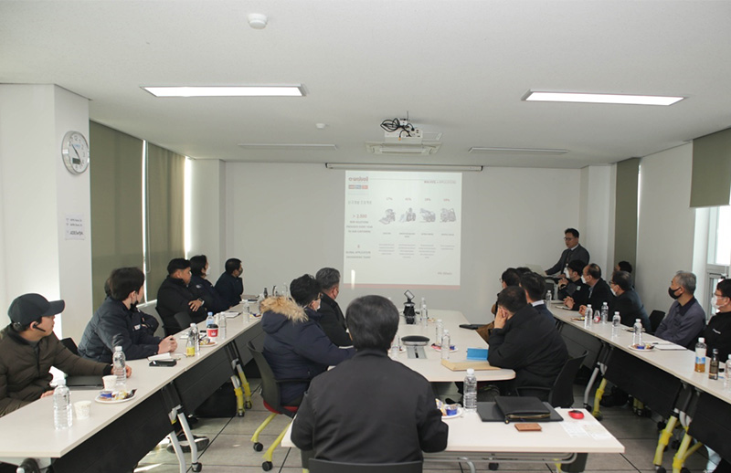 IN WALVOIL KOREA THE SUPPLIER DAY OPENS THE NEW YEAR Walvoil S.p.A.